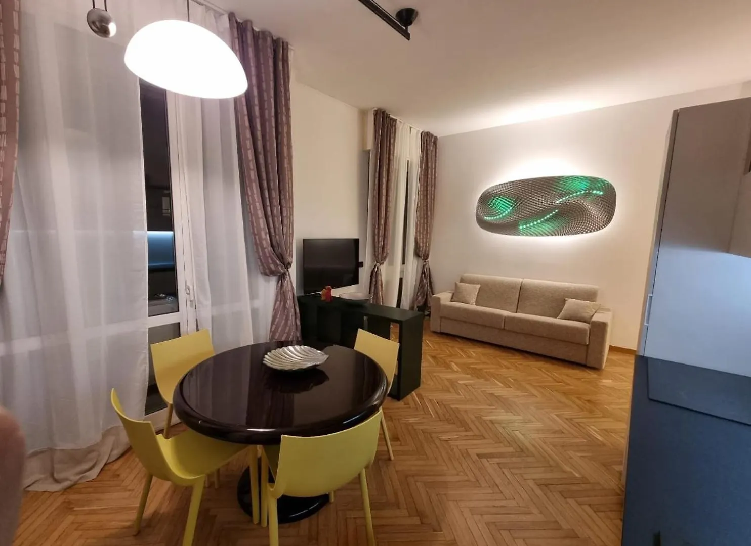 Regina Di Cuori Apartment ミラノ